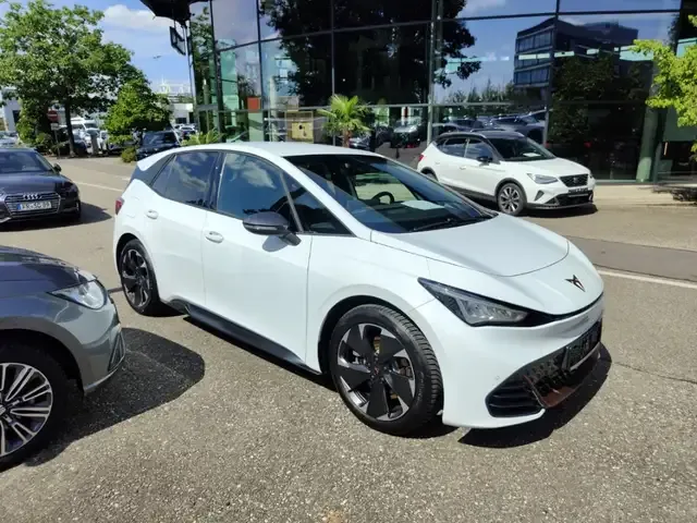 CUPRA Born