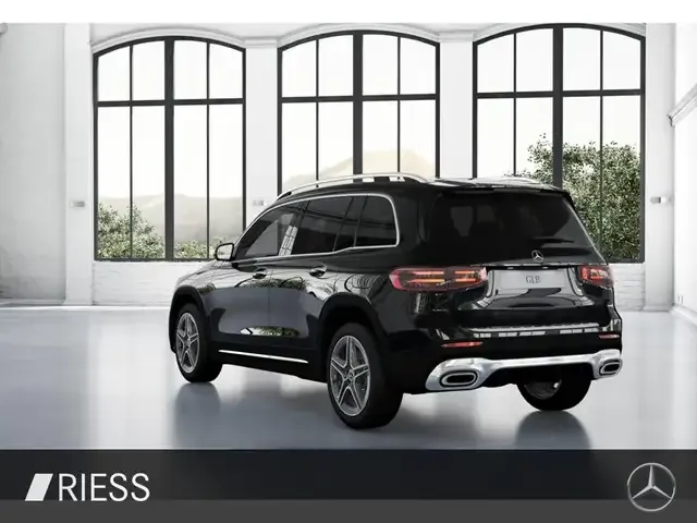 Mercedes-Benz GLB 220