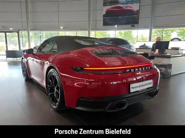 Porsche 992