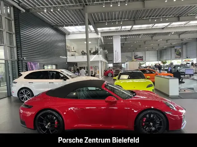 Porsche 992