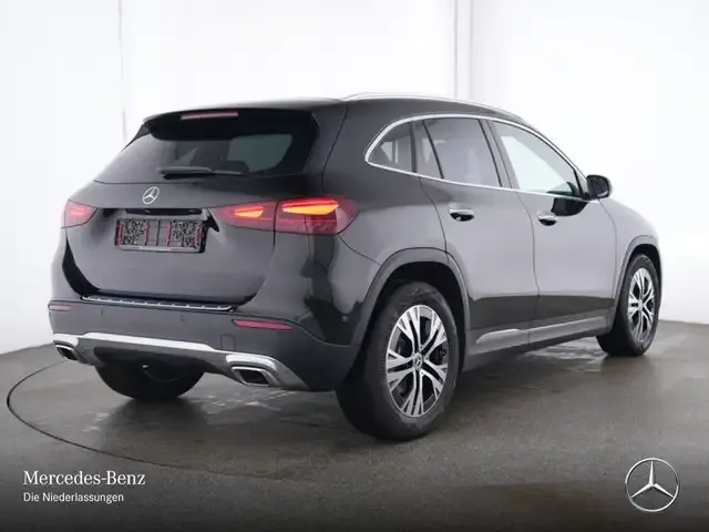 Mercedes-Benz GLA 180