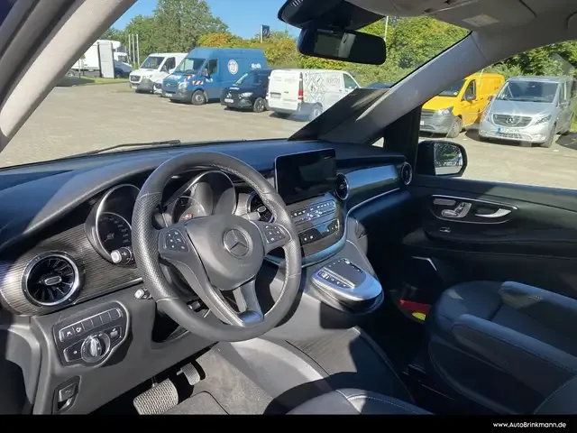 Mercedes-Benz V 300