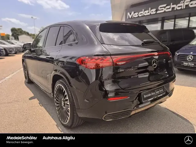 Mercedes-Benz EQE SUV