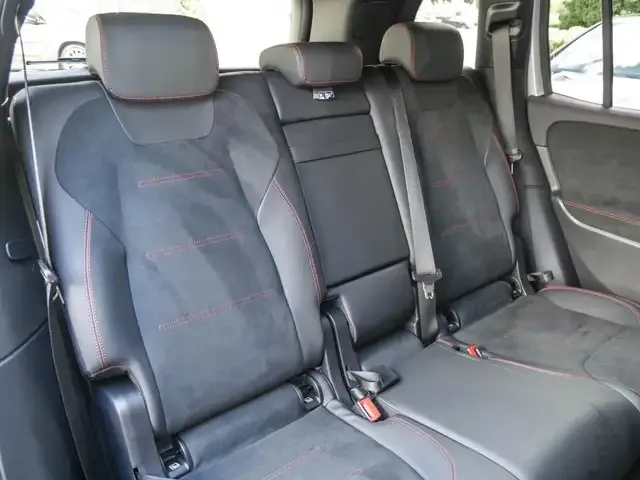 Mercedes-Benz EQB 300