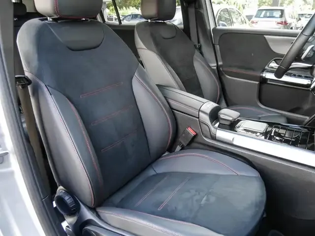 Mercedes-Benz EQB 300