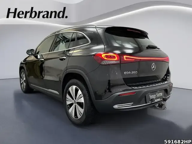 Mercedes-Benz EQA 250