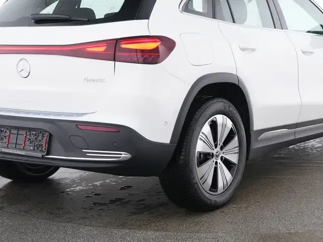 Mercedes-Benz EQA 300