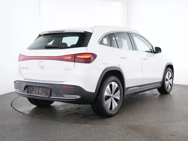 Mercedes-Benz EQA 300