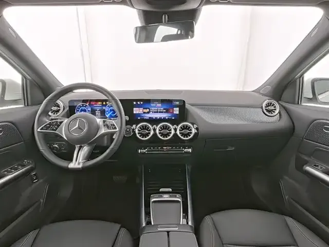 Mercedes-Benz EQA 300