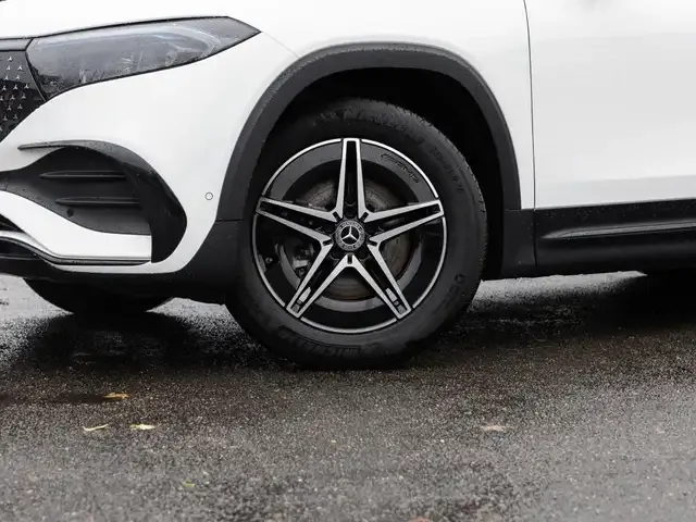 Mercedes-Benz EQB 300