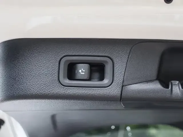 Mercedes-Benz EQB 300