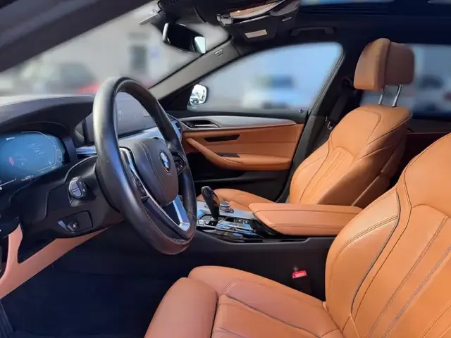 BMW 530