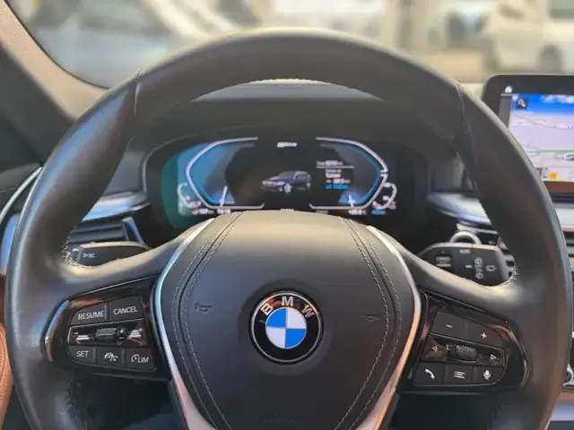 BMW 530