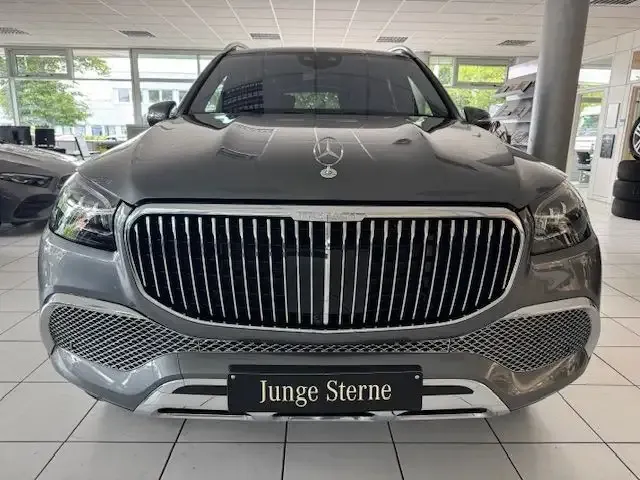 Mercedes-Benz GLS 600