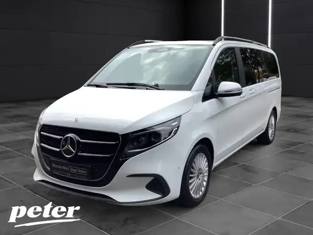 Mercedes-Benz V 220