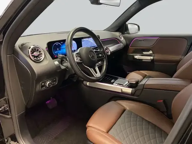 Mercedes-Benz GLB 200