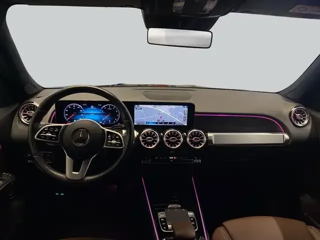 Mercedes-Benz GLB 200