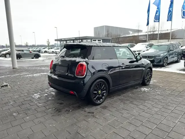 MINI Cooper SE