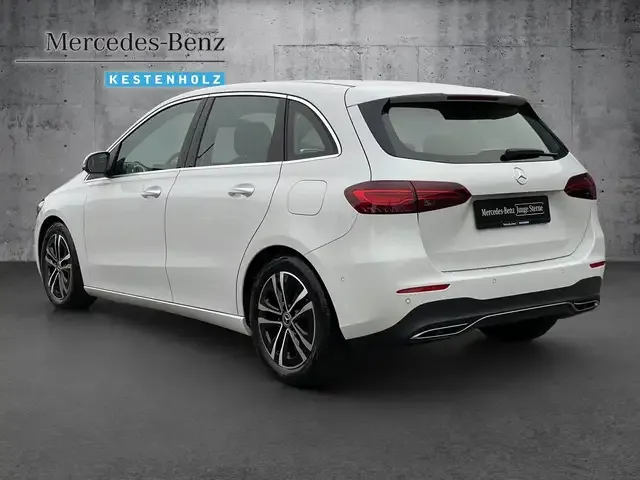 Mercedes-Benz B 220