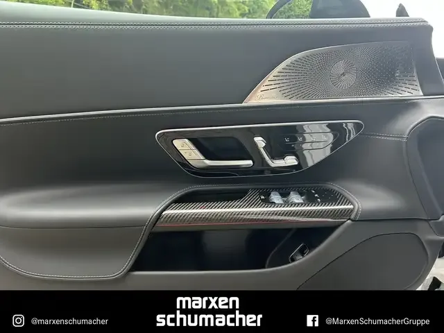 Mercedes-Benz SL 43 AMG