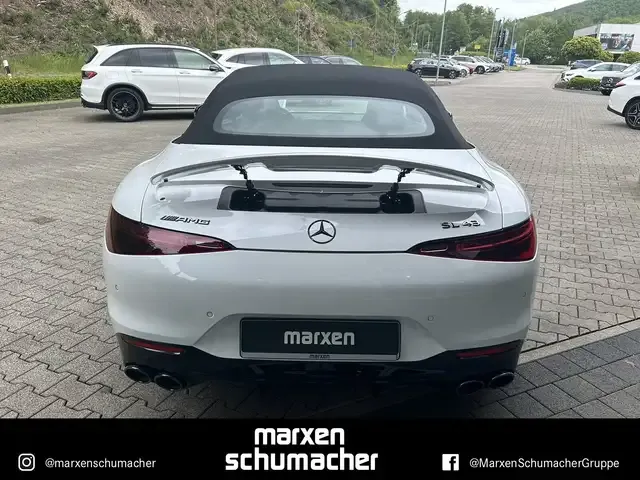 Mercedes-Benz SL 43 AMG