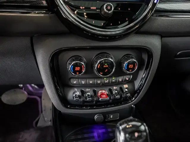 MINI Cooper Clubman