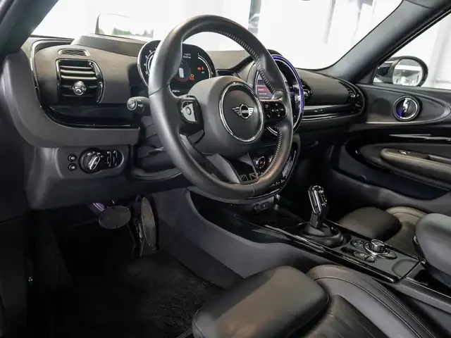 MINI Cooper Clubman