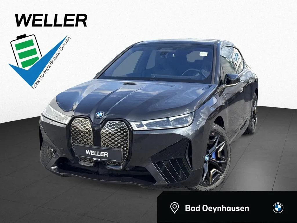 BMW iX