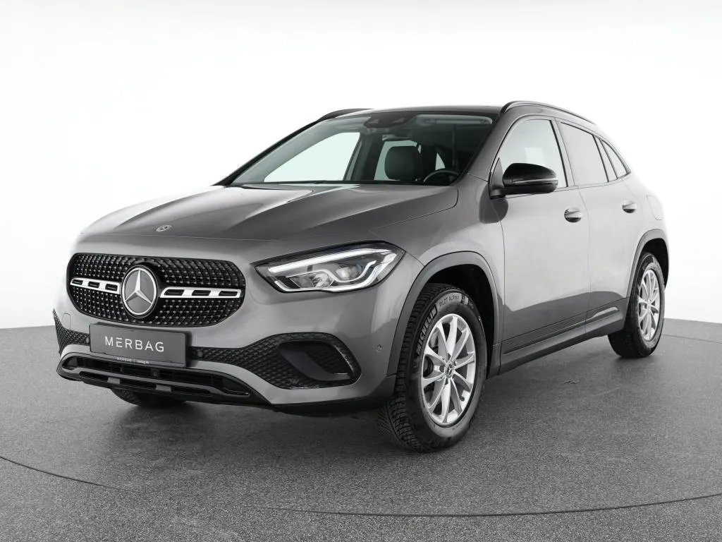 Mercedes-Benz GLA 200