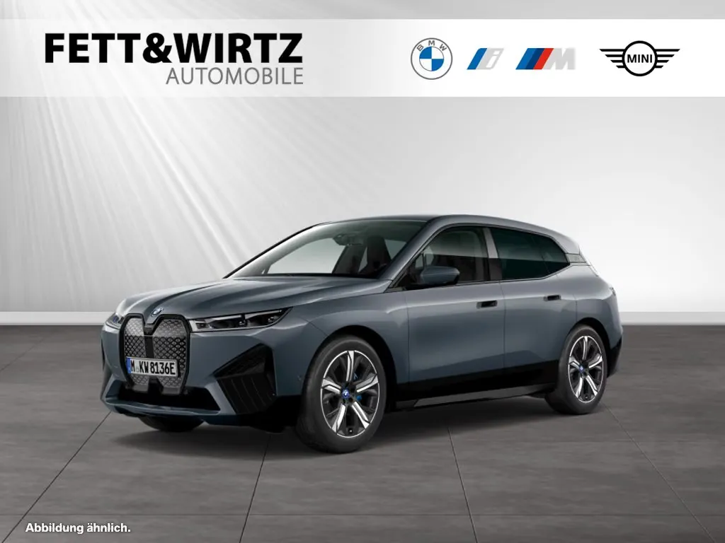 BMW iX