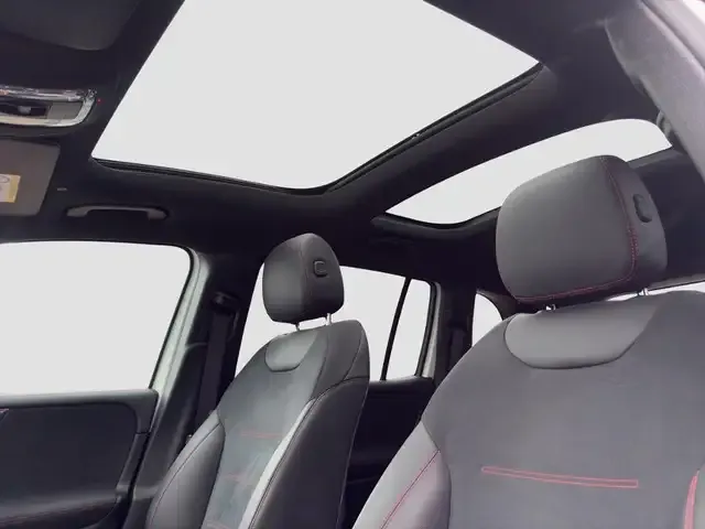 Mercedes-Benz GLB 250