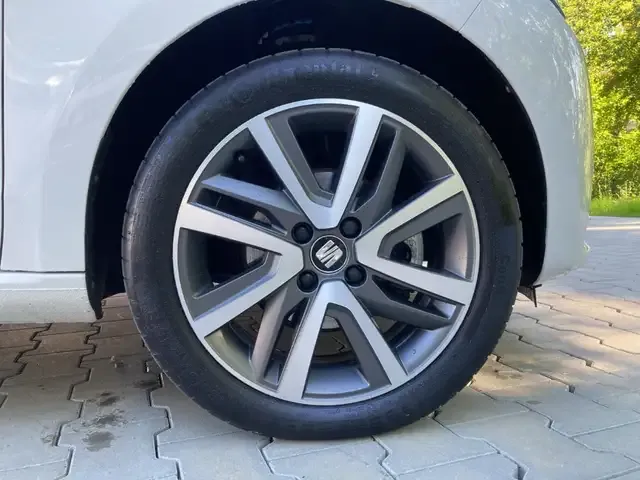 SEAT Mii