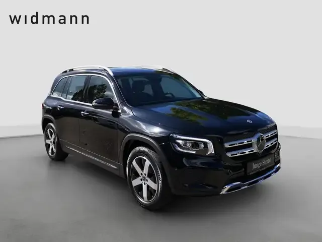 Mercedes-Benz GLB 200
