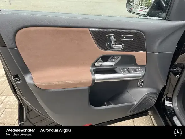 Mercedes-Benz GLA 220