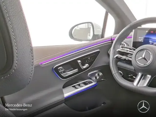 Mercedes-Benz EQE 300