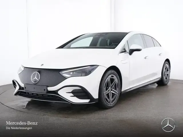 Mercedes-Benz EQE 300