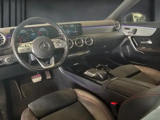 Mercedes-Benz A 250