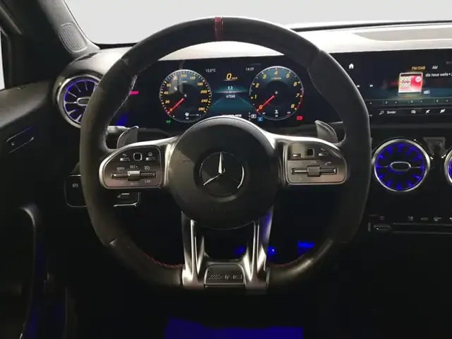 Mercedes-Benz A 35 AMG