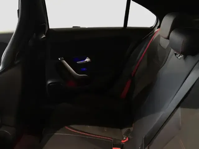 Mercedes-Benz A 35 AMG