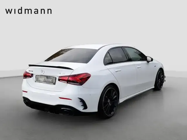 Mercedes-Benz A 35 AMG