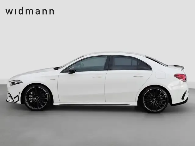 Mercedes-Benz A 35 AMG