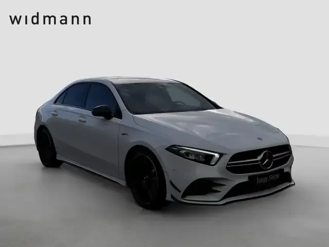 Mercedes-Benz A 35 AMG