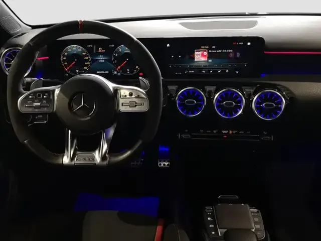 Mercedes-Benz A 35 AMG