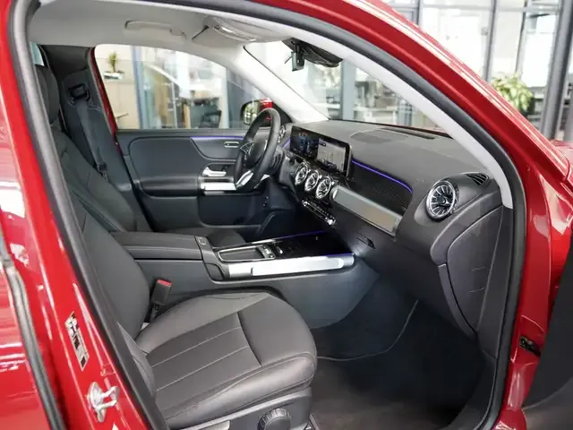 Mercedes-Benz GLB 200