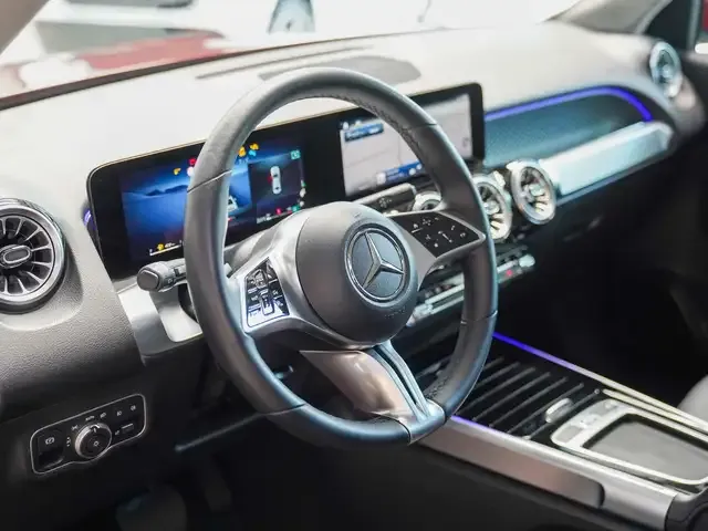 Mercedes-Benz GLB 200