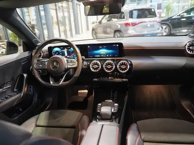 Mercedes-Benz CLA 250