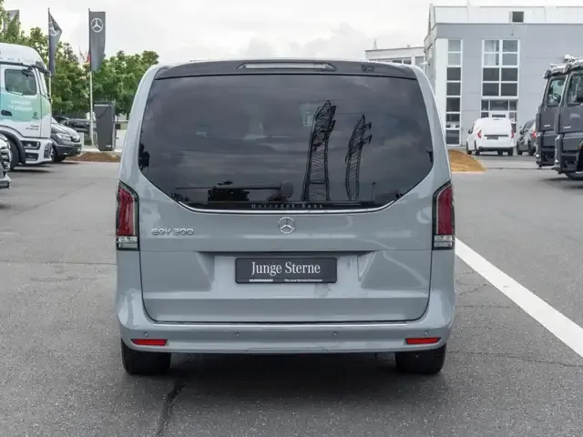 Mercedes-Benz EQV 300