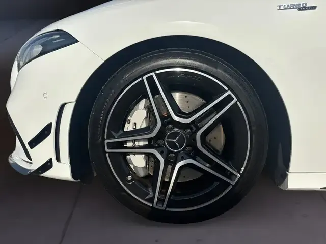 Mercedes-Benz A 45 AMG
