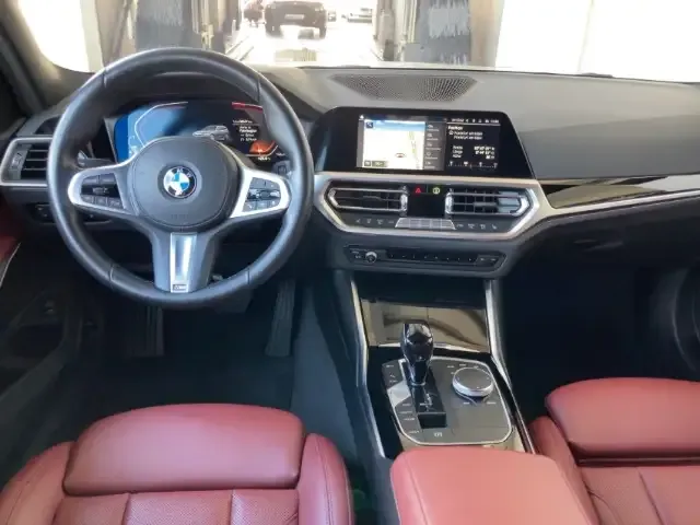 BMW 330