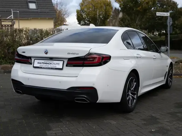 BMW 545